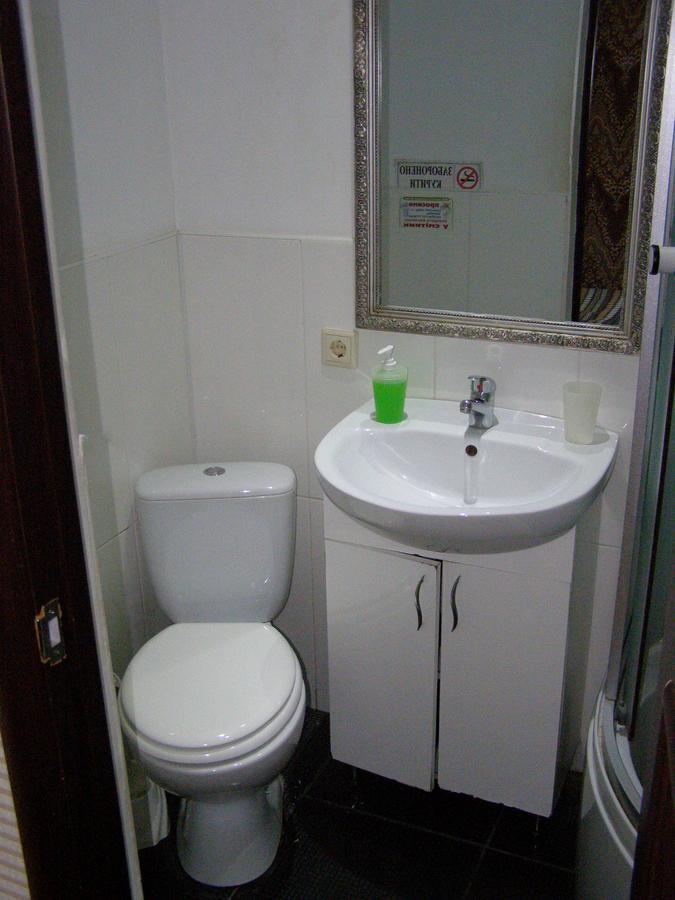 Sadok Hotel Kiev Bagian luar foto