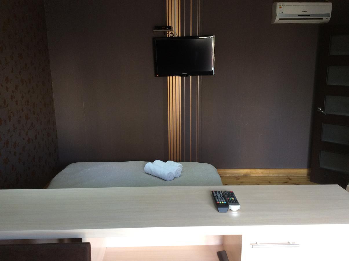 Sadok Hotel Kiev Bagian luar foto